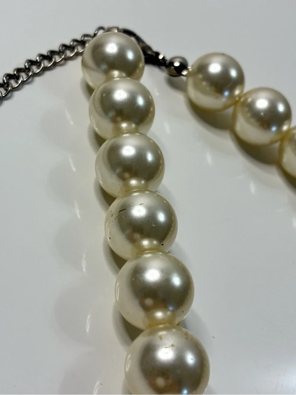 Classic Pearl Necklace - Cream Pearlescent Beads